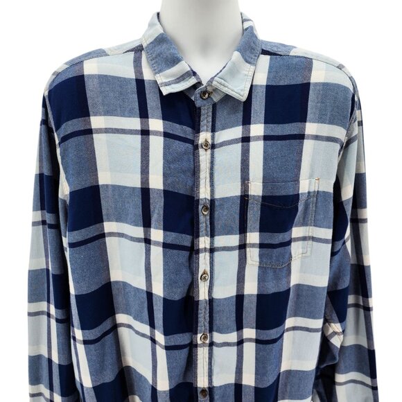 Carbon2Cobalt Mens XL Shirt Flannel Button Plaid Navy Blue White Cotton Preppy - Picture 2 of 8